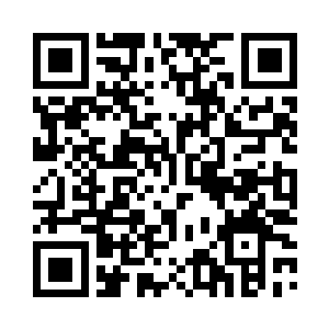 这辆面包车里坐着的七个人全都拿着ak二维码生成