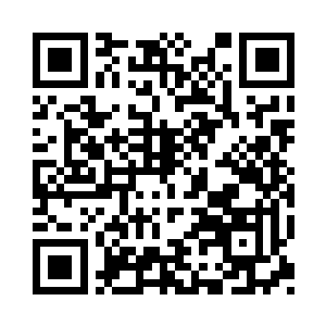 这高芳啊的叫了一声就被我踹倒在地上了二维码生成