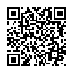 进去前回头看了一眼满脸担心的阿九二维码生成