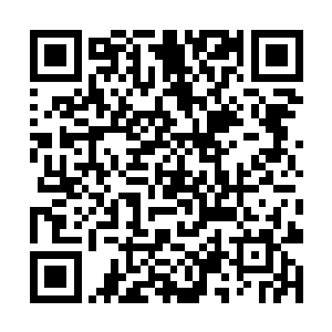 连她一直很孝顺的父母也认为那个男人抛弃她是对的二维码生成