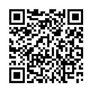 连带着泰熙和林秋燕两个人也是同样的如此二维码生成