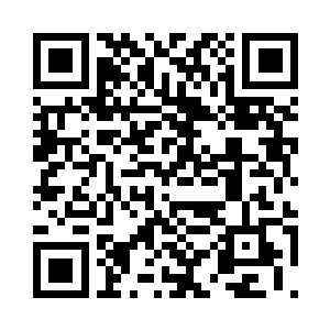 透过自己的裤裆对外一本正经地喊道二维码生成