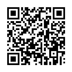 透过院门就可以看到一院门的银白湖景二维码生成