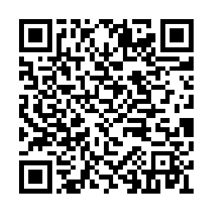 道长伸手在我身上来回轻轻的抚摸……那模样儿二维码生成