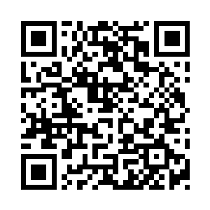 那三个半死不活的小姐据说抬到偏殿去了二维码生成