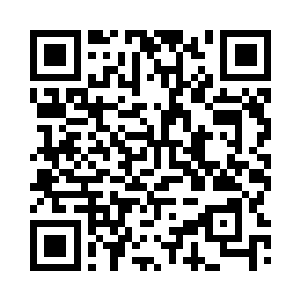 那个伙计鄙视地看了他们三个一眼道二维码生成