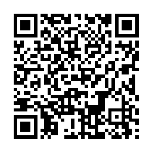 那个曾在沙漠里多次差点送掉性命的铁骨铮铮的男人二维码生成