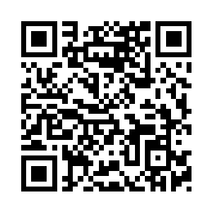 那么大堆的鲜花和烟花就更能融化女人的心了二维码生成