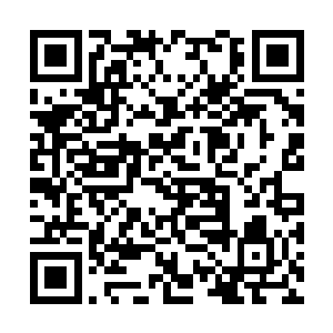 那么自身的攻击姿态面对翻过的箭雨就完全受制了二维码生成