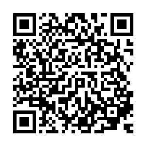那么这种只顾贴牌赚钱而不思进取的企业就会消失在时代大潮中二维码生成