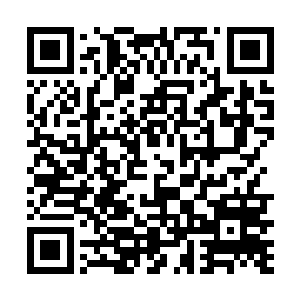 那些稍微年轻一些的伙计们――那些还在演戏的伙计们二维码生成