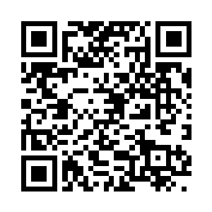 那伙计用着鄙视的眼神看了叶莫一眼二维码生成