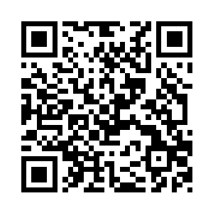 那位女考官突然拿起桌子上的三张照片二维码生成