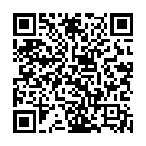 那刚刚劈向自己的长刀也被东方浩然这样一下子给变了方向二维码生成