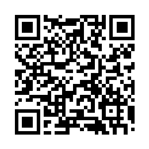 那十几双目光紧紧的盯着我手中的艾香二维码生成