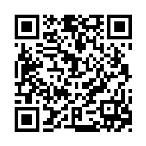 那女鬼脸色苍白地看着眼前小孩模样的人二维码生成