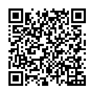 那妞已经朝着福禄巷那边走去了……弄晕了带过来二维码生成