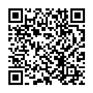 那就只能在距离龙雀城不到千里的另一个三岔口动手二维码生成