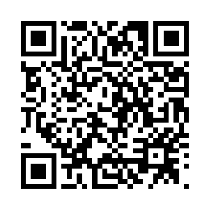 那山顶巨人显然跟不上了叶莫的速度二维码生成
