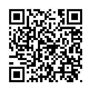 那张人脸就出现在那些自带荧光的石头里面二维码生成