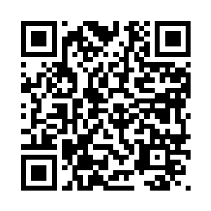 那张苍白的毫无一丝血色的老脸上二维码生成