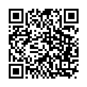 那枚绚烂的南红玛瑙散发着诡异而唯美的光华二维码生成