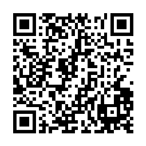 那枚金色的小方印却已经进入到了清风老道的手中二维码生成