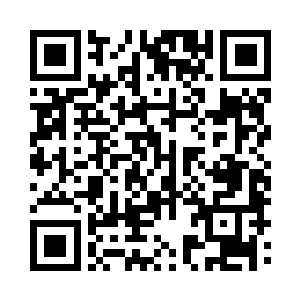 那洞穴里的一条滑溜的黄鳝露出了一个头二维码生成