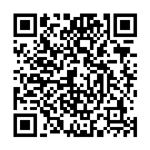 那种隐隐嗅见硝烟味的感觉让两个久经沙场的尖兵都更小心二维码生成