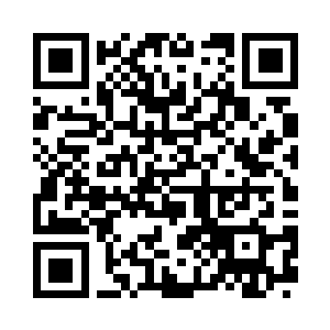 那穿着黑色铠甲之人小心翼翼的回答二维码生成