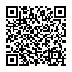 那缺门牙的老头儿肯定没二十两银子付给老板你二维码生成