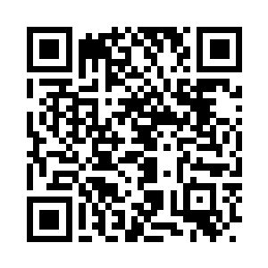 那辆黑色的轿车在瞄准器里看起来是那么遥远二维码生成