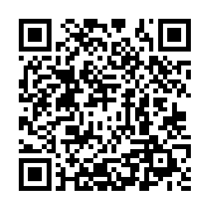 那金色的雷光朝着龙无双三女迅速的冲了过去……二维码生成