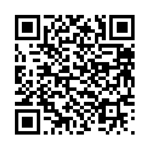 那黑影就在这个神殿执事的眼皮底下二维码生成