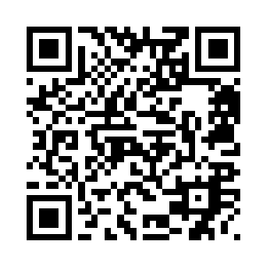 邵丽红一边在夏云杰胸口画着圈圈二维码生成