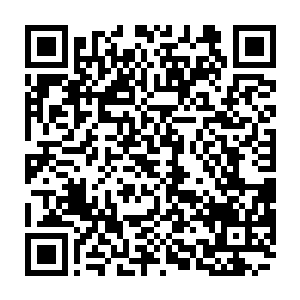 都会将最新的战术链数据以及对上下级的命令和要求都灌入交通艇的存储晶片二维码生成
