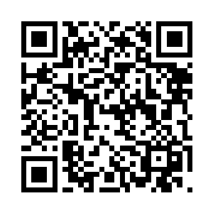 醉眼朦胧地一把抢过了景横波的酒杯二维码生成