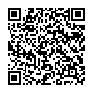 金二喜跟自己的窃窃私语应该令王校长意识到发生了一些不太好的事情二维码生成