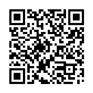 金在珉对着身边的女人每人赏了一个巴掌二维码生成