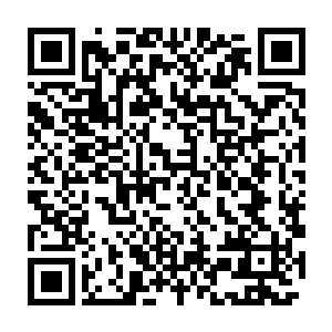 金梁先生希望能邀请到濮灵小姐参加周六晚在东海市清歌大球场举行的二维码生成