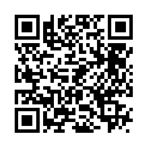 金甲蛮虫张牙舞爪正和十几个人对峙二维码生成