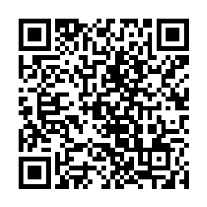 金色的光膜因为他虔诚的信仰而放射出越发璀璨的光芒二维码生成