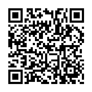 长且大的蛇身就大力地朝下面的那张神火符抽去二维码生成