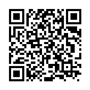 长长的指甲在他手上留下一道道刮痕二维码生成