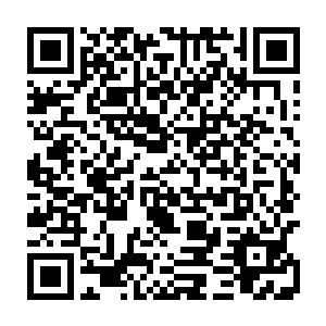 问题是贾如意说服不了自己跟那些除了银行存款数字什么都没有的人一起生活二维码生成