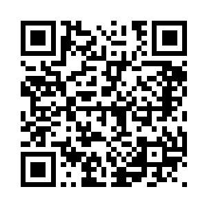 间向一脸尴尬的七杀投去一道同情的目光二维码生成