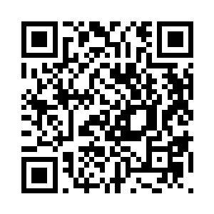 队员们每天都只能在嘈杂的网吧里进行训练二维码生成