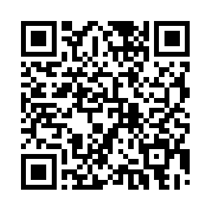 队长那双犀利的眼眸刷的一下扫过来二维码生成