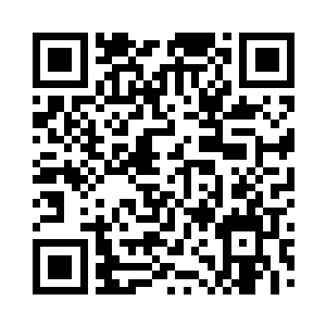 阮荷黎手机悄悄地躲在她的包里震了很多次二维码生成