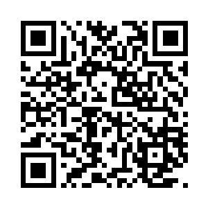 阮荷黎躺在宽2米的大床上却睡不着了二维码生成